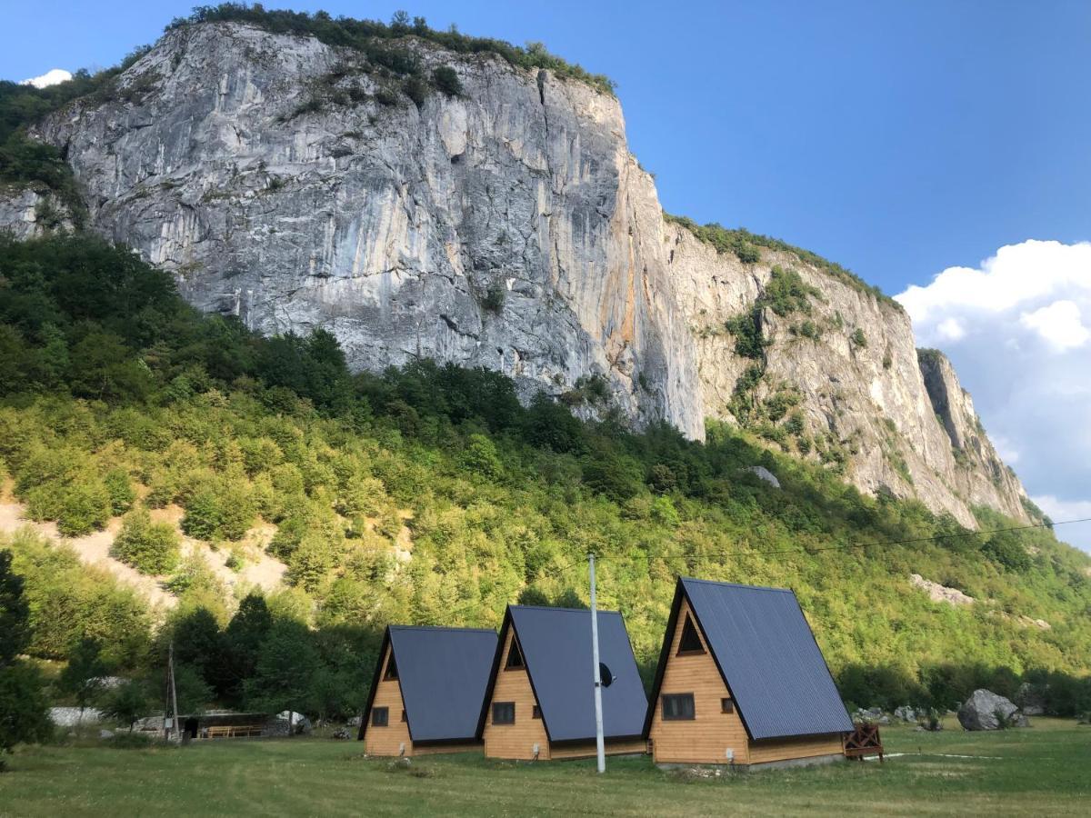 Etno Apartmani Komarnica Savnik Exterior foto